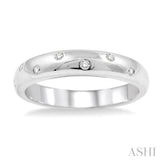 1/20 Ctw Round Cut Diamond Wedding band in Sterling Silver