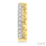 1/4 ctw Pyramid Round Cut Diamond Hoop Earrings in 14K Yellow Gold