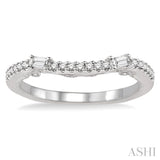 1/4 Ctw Round Cut Diamond Wedding Band in 14K White Gold