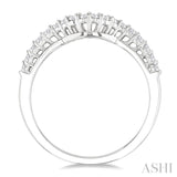 1/4 Ctw Curved Round Cut Diamond Wedding Band in 14K White Gold