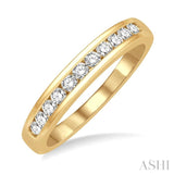 1/3 Ctw Channel Set 11 Stone Round Cut Diamond Wedding Band in 14K Yellow Gold
