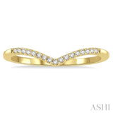 1/10 Ctw Chevron Round Cut Diamond Petite Band in 10K Yellow Gold