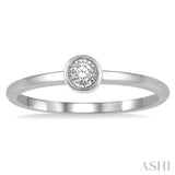 Light Weight Diamond Promise Ring